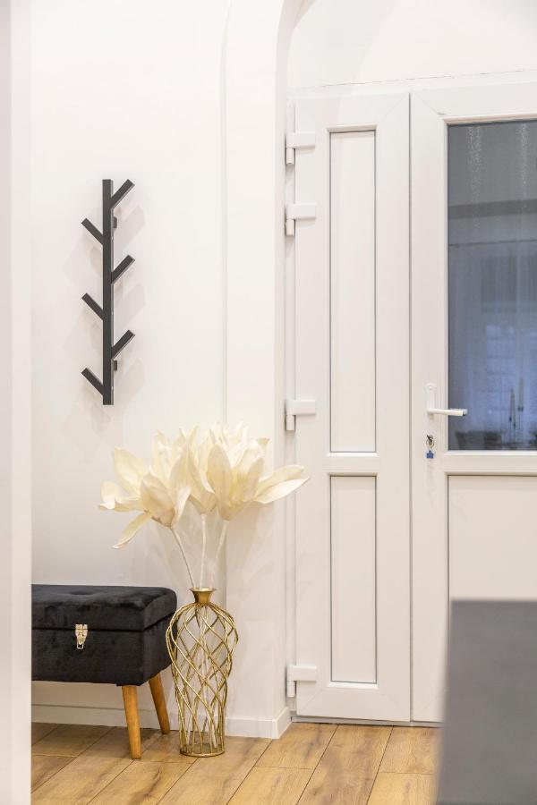Stylish Luxury Apartment By Anna بودابست المظهر الخارجي الصورة